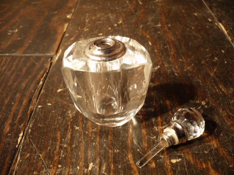 チェコ製ガラスパフュームボトル　香水ビン　LCM 1697（2）