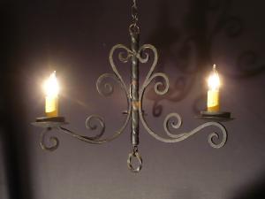 English black iron scroll chandelier 3灯