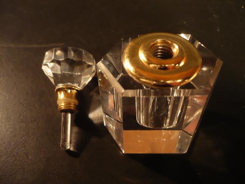 ボヘミアンクリスタルガラス香水ビン　LCM 3077（4）