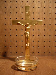 Italian brass crucifix with holy water font（壁掛け可）