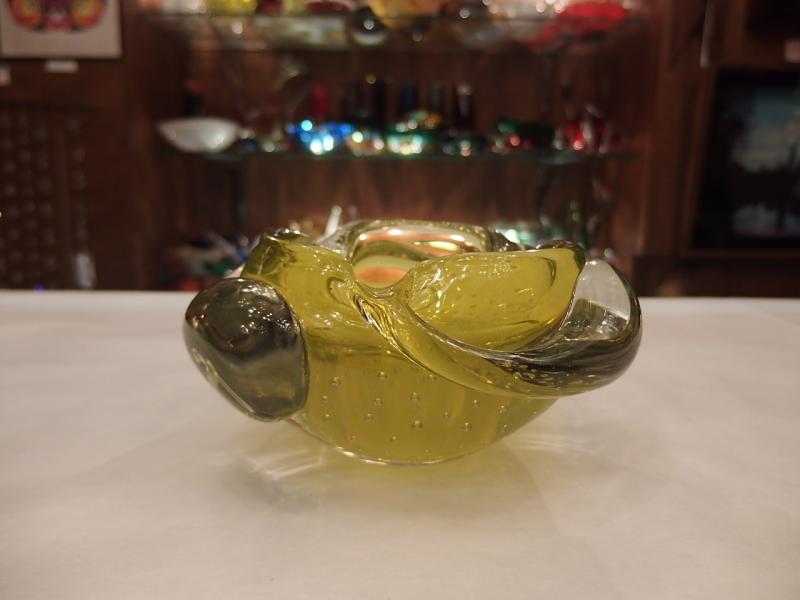 イタリアムラノガラスオブジェ　ヴィンテージアートガラス灰皿　気泡入り　クリアー×黄色　　USM 1334（3）