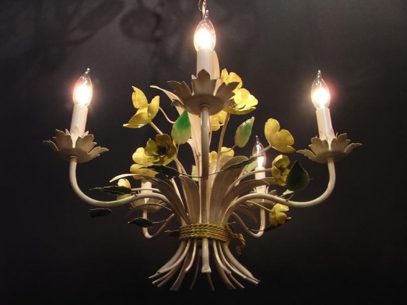 リビング照明、フランス製フラワーシャンデリア、花付きシャンデリア、白塗りアイアンシャンデリア　BCH 0062（6）