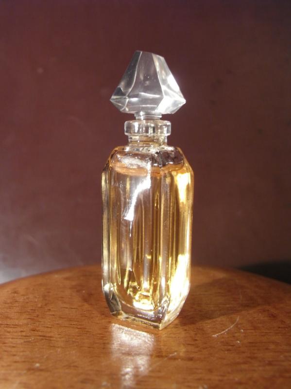 GIVENCHY香水瓶、ミニチュア香水ボトル、ミニガラスボトル、サンプルガラス瓶　BCM 0038（3）