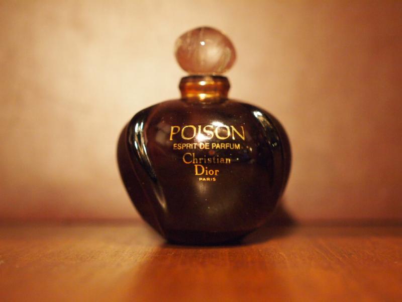 Christian Dior POISONヴィンテージ香水瓶、ミニチュア香水ボトル、ミニガラスボトル、サンプルガラス瓶 LCM 4636