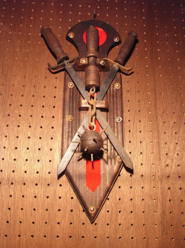 インテリア剣エンブレム、木製壁掛け、武器壁掛け　LCM 5363（2）