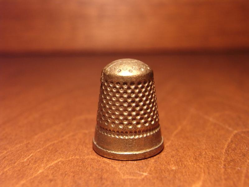 Italian mini brass thimble