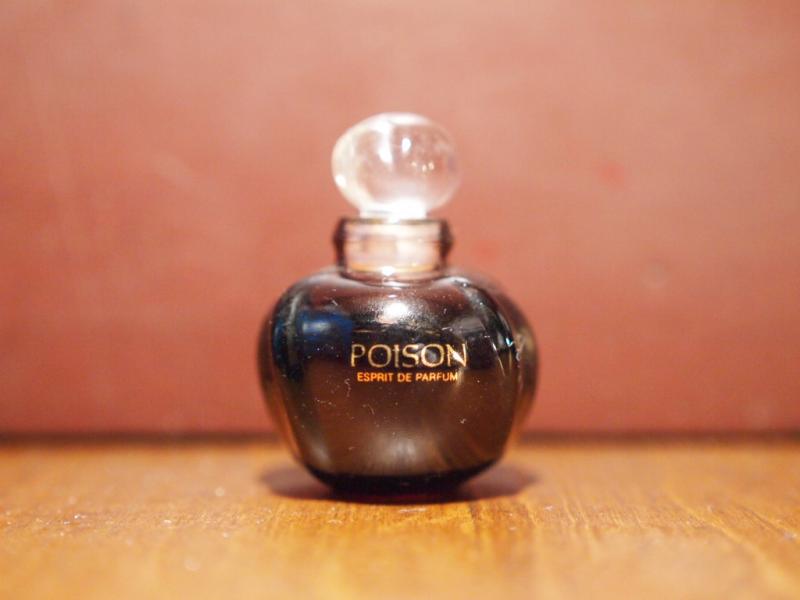 Christian Dior　POISONヴィンテージ香水瓶、ミニチュア香水ボトル、ミニガラスボトル、サンプルガラス瓶　LCC 0230（3）