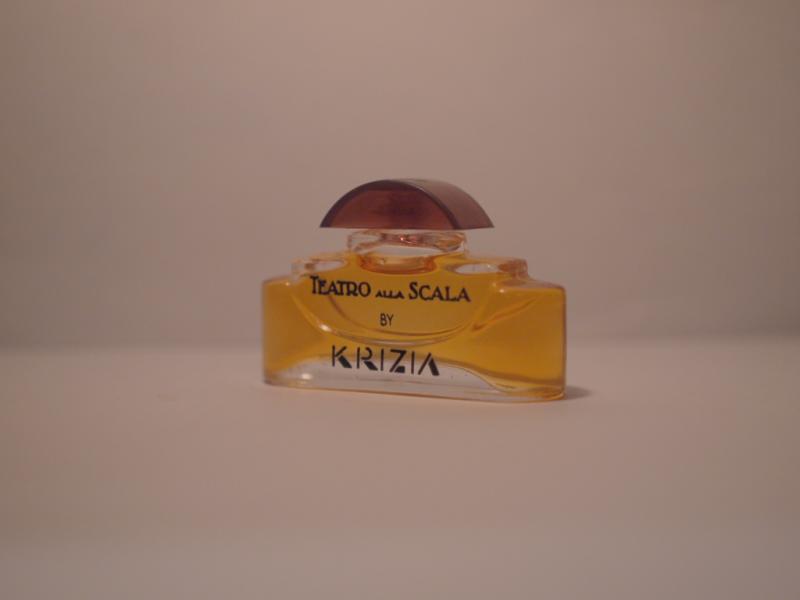 Krizia/Teatro Alla Scala香水瓶、ミニチュア香水ボトル、ミニガラスボトル、香水ガラス瓶　LCC 0061（2）