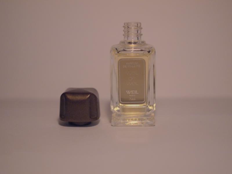 WEIL/Weil de Weil香水瓶、ミニチュア香水ボトル、ミニガラスボトル、サンプルガラス瓶　LCC 0095（6）