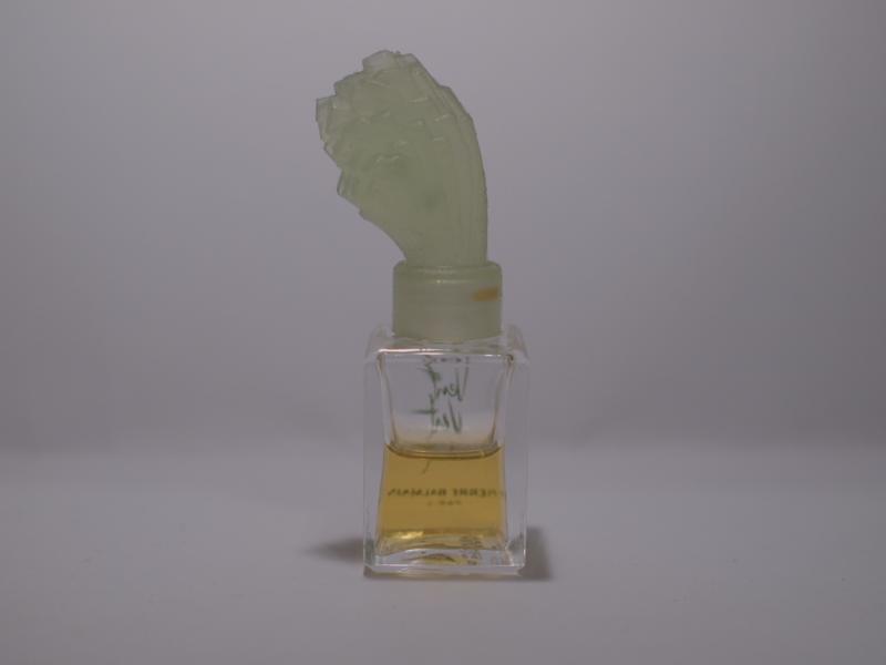 PIERRE BALMAIN/Vent Vert香水瓶、ミニチュア香水ボトル、ミニガラスボトル、サンプルガラス瓶　LCC 0157（4）
