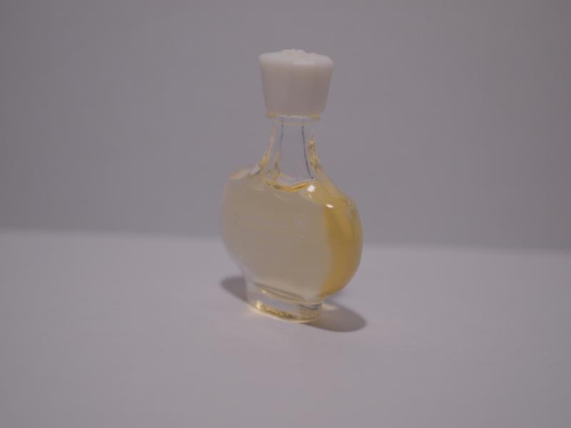 NINA RICCI/Capricci香水瓶、ミニチュア香水ボトル、ミニガラスボトル、香水ガラス瓶　LCC 0191（2）