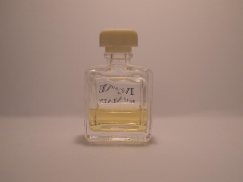 pierre BALMAIN/IVOIRE香水瓶、ミニチュア香水ボトル、ミニガラスボトル、サンプルガラス瓶　LCC 0211（4）