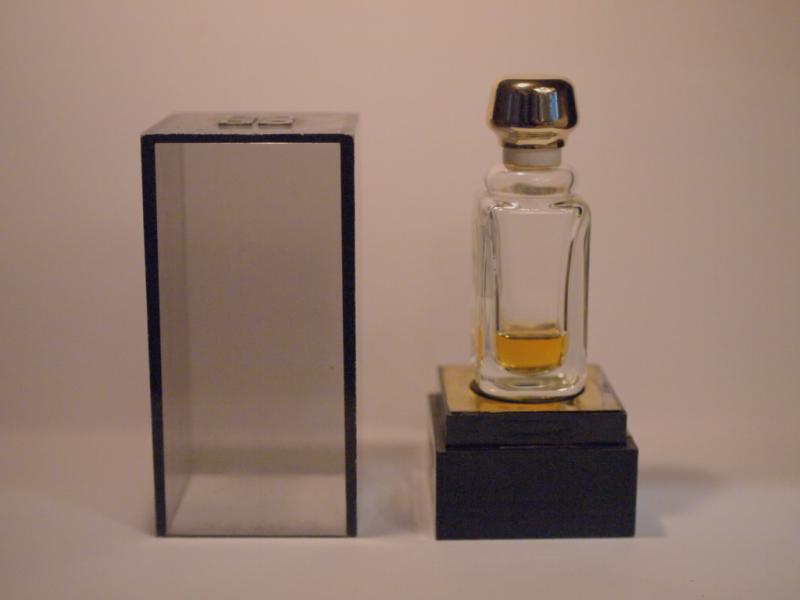 GIVENCHY/GIVENCHY Ⅲ香水瓶、ミニチュア香水ボトル、ミニガラスボトル、サンプルガラス瓶　LCC 0275（3）