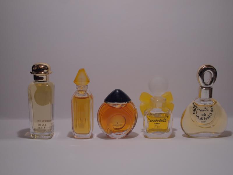 香水瓶、ミニチュア香水ボトル、ミニガラスボトル、サンプルガラス瓶　LCC 0356（4）