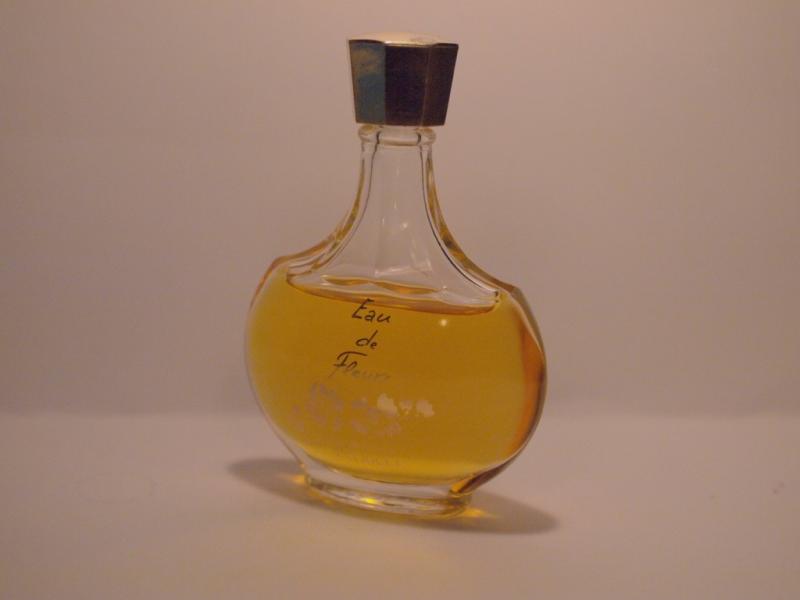 NINA RICCI/Eau de Fleurs香水瓶、ミニチュア香水ボトル、ミニガラスボトル、サンプルガラス瓶　LCC 0373（2）