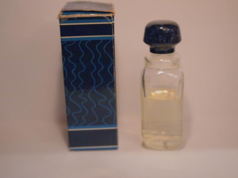 GIVENCHY/EAU DE GIVERNCHY香水瓶、ミニチュア香水ボトル、ミニガラスボトル、サンプルガラス瓶　LCC 0408（2）