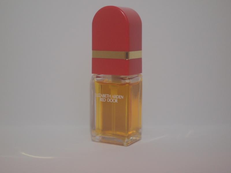 Elizabeth Arden/Red Door香水瓶、ミニチュア香水ボトル、ミニガラスボトル、香水ガラス瓶　LCC 0441（2）