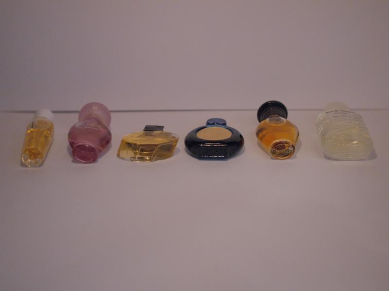 ROCHAS香水瓶、ミニチュア香水ボトル、ミニガラスボトル、サンプルガラス瓶　LCC 0461（6）