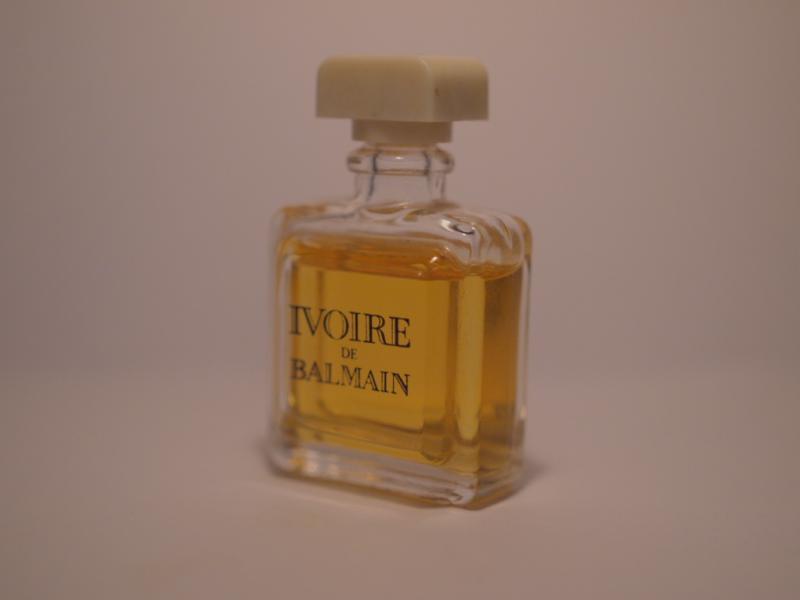 pierre BALMAIN/IVOIRE香水瓶、ミニチュア香水ボトル、ミニガラスボトル、サンプルガラス瓶　LCC 0485（2）