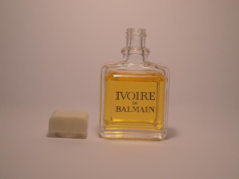 pierre BALMAIN/IVOIRE香水瓶、ミニチュア香水ボトル、ミニガラスボトル、サンプルガラス瓶　LCC 0485（6）