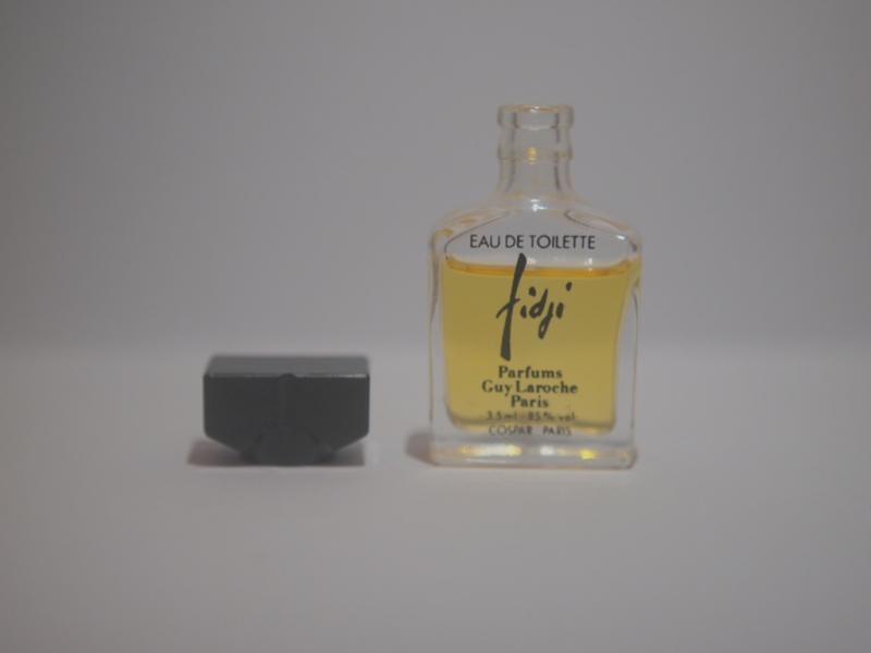 Guy Laroche/FIDJI香水瓶、ミニチュア香水ボトル、ミニガラスボトル、サンプルガラス瓶　LCC 0505（6）