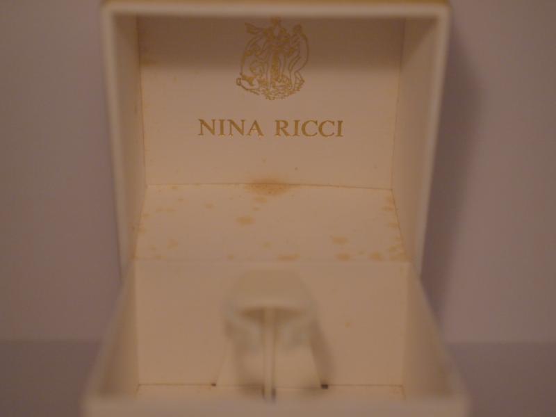 NINA RICCI/L'Air de Temps香水瓶、ミニチュア香水ボトル、ミニガラスボトル、サンプルガラス瓶　LCC 0664（6）