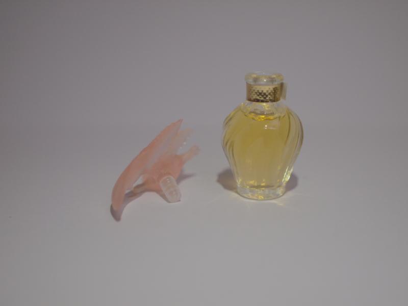 NINA RICCI/L'Air du Temps香水瓶、ミニチュア香水ボトル、ミニガラスボトル、サンプルガラス瓶　LCC 0678（6）