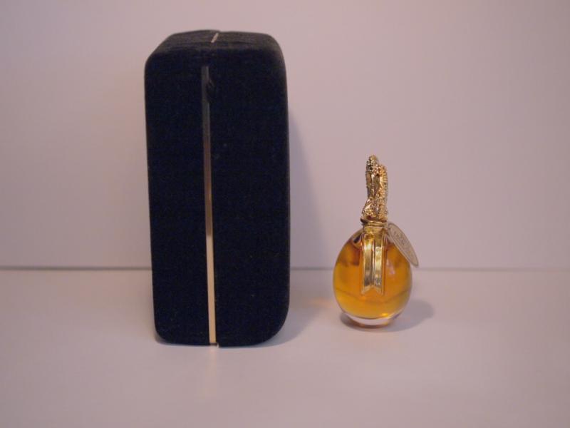 Elizabeth Taylor/White Diamondsヴィンテージ香水瓶、ミニチュア香水ボトル、ミニガラスボトル、サンプルガラス瓶　LCC 0853（2）