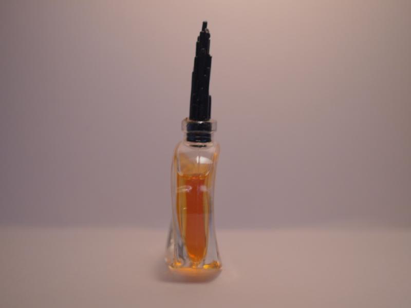 CERRUTI/NINO CERUTTI香水瓶、ミニチュア香水ボトル、ミニガラスボトル、サンプルガラス瓶　LCC 1048（3）