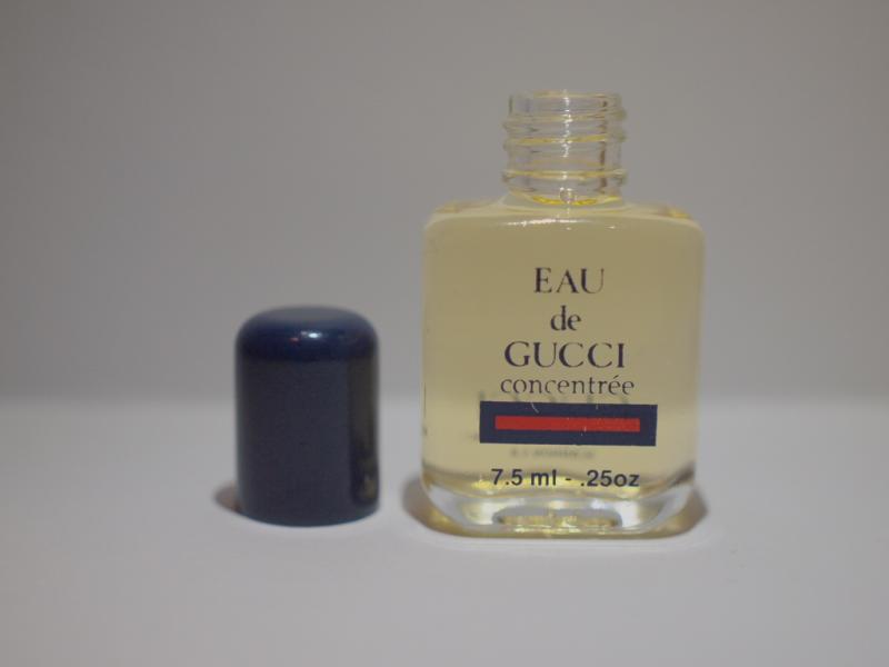 Gucci/Eau de Gucci香水瓶、ミニチュア香水ボトル、ミニガラスボトル、香水ガラス瓶　LCM 4597（6）