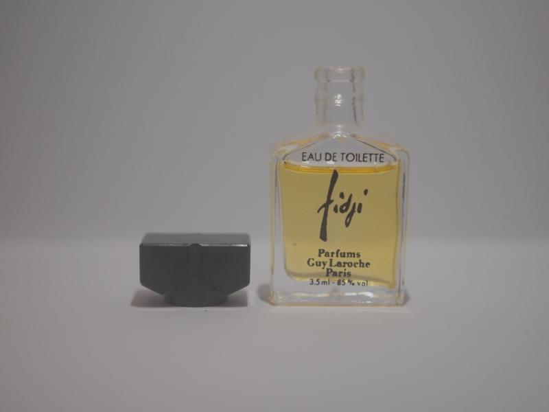 Guy Laroche/FIDJI香水瓶、ミニチュア香水ボトル、ミニガラスボトル、サンプルガラス瓶　LCM 4620（6）