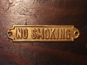 Italian brass ”NO SMOKING ”sign plate