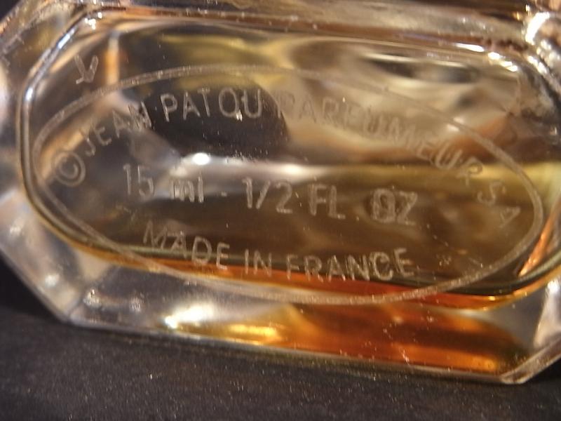 JEAN PATOU/JOY香水瓶、ミニチュア香水ボトル、ミニガラスボトル、香水ガラス瓶　LCC 1146（5）