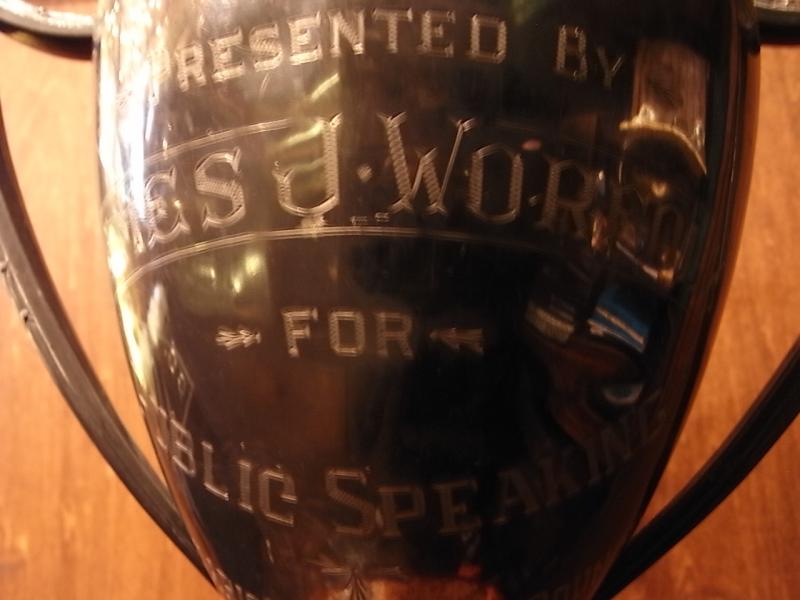 真鍮製トロフィー 1949年アンティーク優勝カップ　優勝杯　LCM 5844（4）