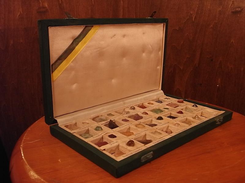 宝石原石サンプルストーン、アンティークジュエリーケース、宝石ディスプレイ、宝石ケース　BCM 0254（2）