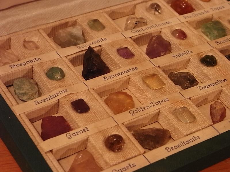 宝石原石サンプルストーン、アンティークジュエリーケース、宝石ディスプレイ、宝石ケース　BCM 0254（5）