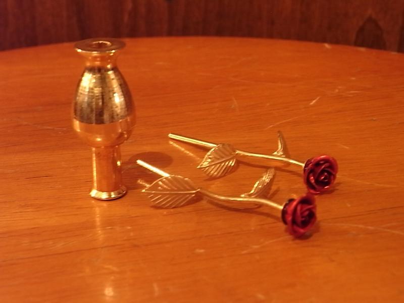 イタリア製真鍮お花置物、ミニチュア花瓶、ドールハウス小物、テラリウム小物　LCM 6266（2）