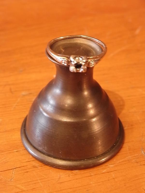 イタリア製真鍮カップ置物、ミニチュア杯、ドールハウス用小物、テラリウム小物　LCM 6499（4）