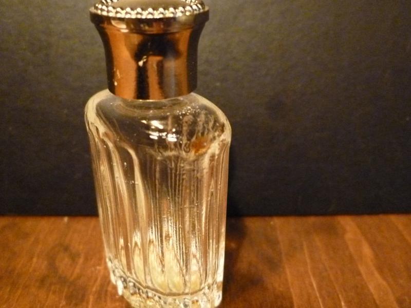 NINA RICCI/Signoricci香水瓶、ミニチュア香水ボトル、ミニガラスボトル、サンプルガラス瓶　BCM 0172（4）