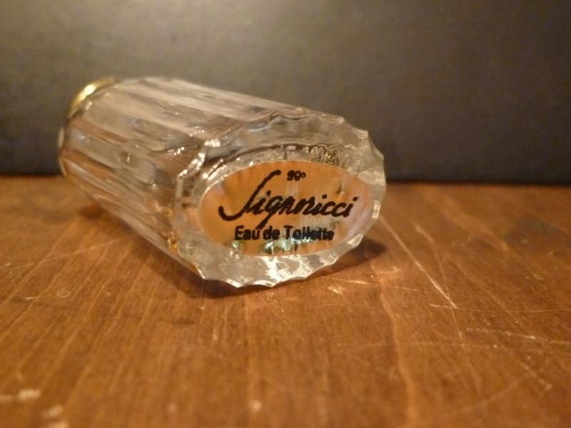 NINA RICCI/Signoricci香水瓶、ミニチュア香水ボトル、ミニガラスボトル、サンプルガラス瓶　BCM 0172（5）