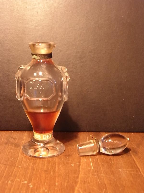 Christian Dior/Miss Dior香水瓶、ミニチュア香水ボトル、ミニガラスボトル、香水ガラス瓶　BCM 0182（7）