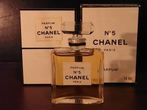 CHANEL / N°5 glass perfume bottle & BOX