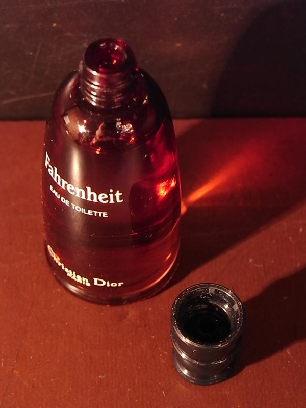 Christian Dior/Fahrenheitヴィンテージ香水瓶、ミニチュア香水ボトル、ミニガラスボトル、サンプルガラス瓶　LCC 1252（2）