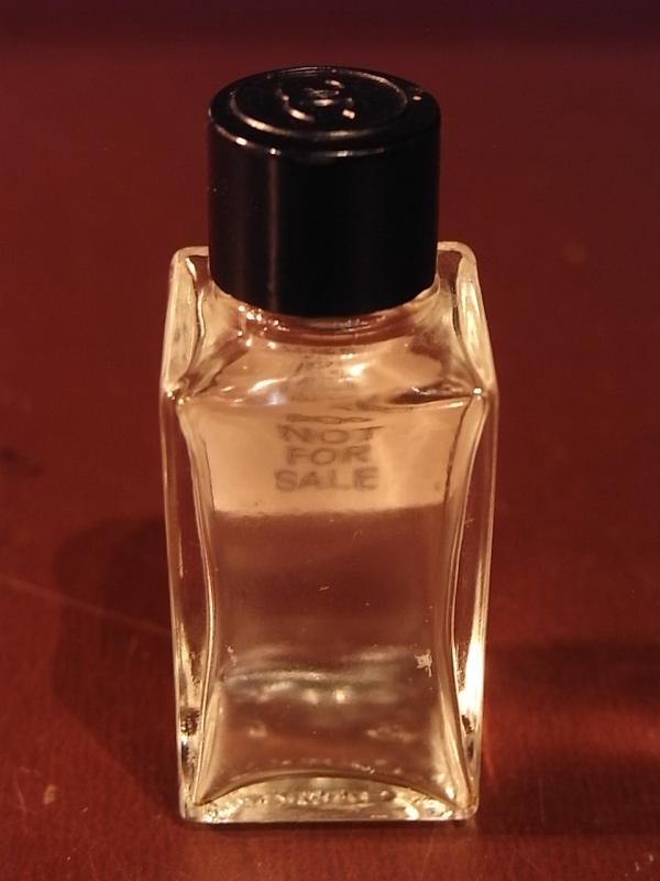 CHANEL N°5 香水瓶、ミニチュア香水ボトル、ミニガラスボトル、サンプルガラス瓶　LCC 1172（3）
