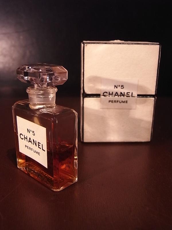 CHANEL N°5 香水瓶、ミニチュア香水ボトル、ミニガラスボトル、サンプルガラス瓶　LCC 1187（2）