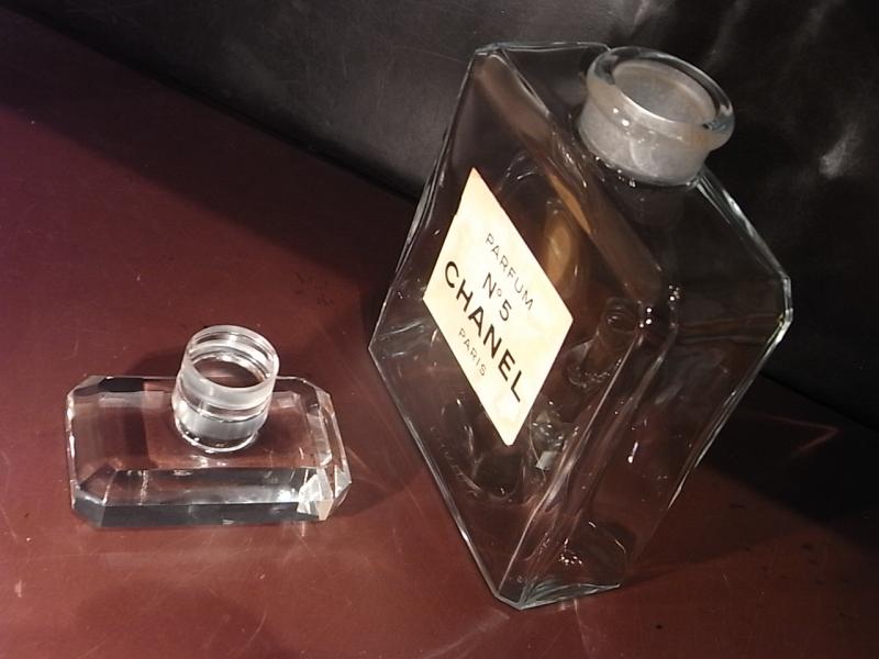 CHANEL N°5 香水瓶、香水ボトル、ガラスボトル、サンプルガラス瓶　LCC 1191（5）