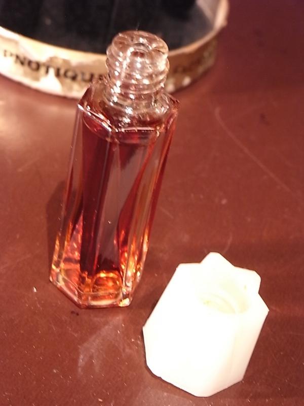 MAX FACTOR / Hypnotique香水瓶、ミニチュア香水ボトル、ミニガラスボトル、香水ガラス瓶、黒猫、SOPHISTI-CAT　LCC 1199（5）