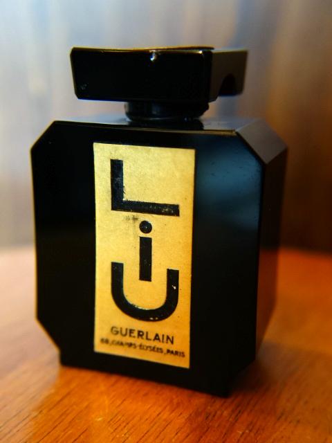 GUERLAIN / LiU香水瓶　バカラパフームボトル　アールデコデザイン　LCC 0950（2）
