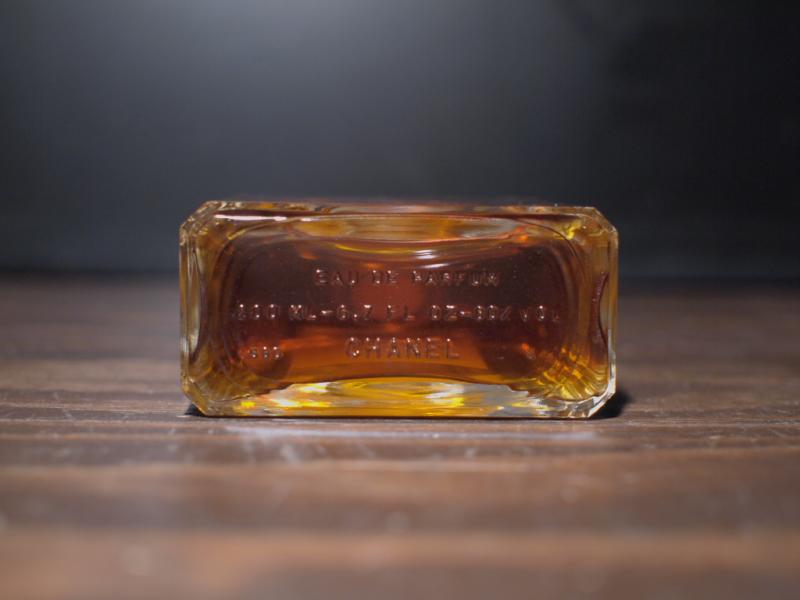 インテリア・ディスプレイ雑貨　パフュームボトル　LCC 0384　CHANEL / N°5 glass perfume bottle（5）