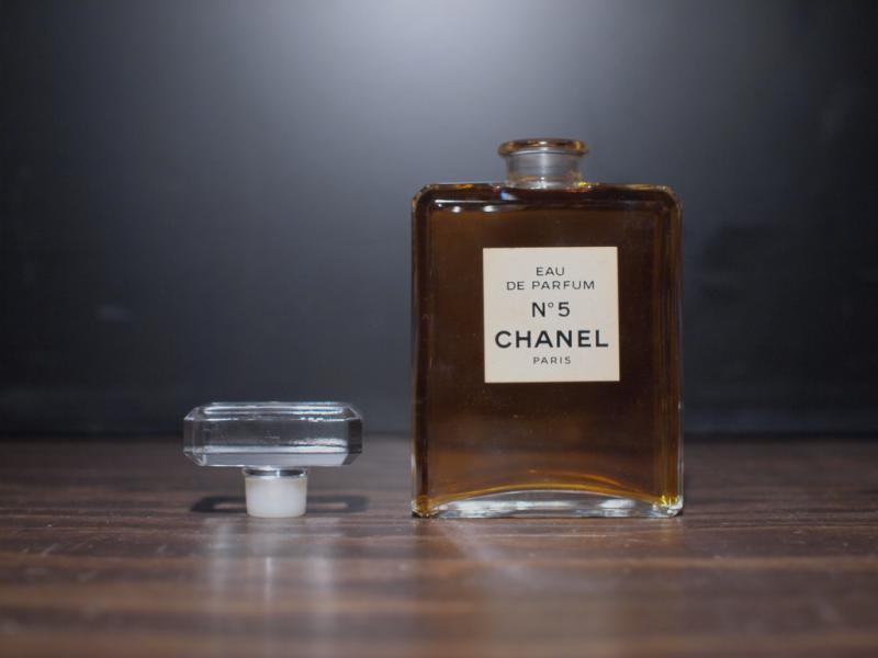 インテリア・ディスプレイ雑貨　パフュームボトル　LCC 0384　CHANEL / N°5 glass perfume bottle（6）